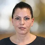 Diana Lombardo, Stellvertretung